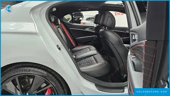 GENESIS G70 GASOLINE 3.3T 4WD