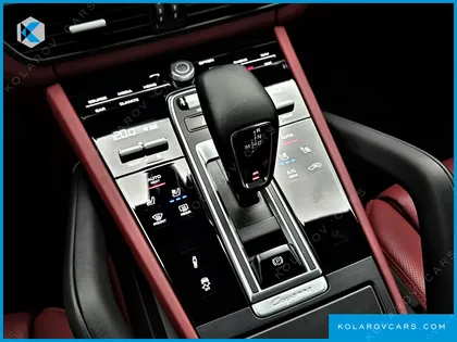 PORSCHE CAYENNE 3.0 COUPE PLATINUM EDITION