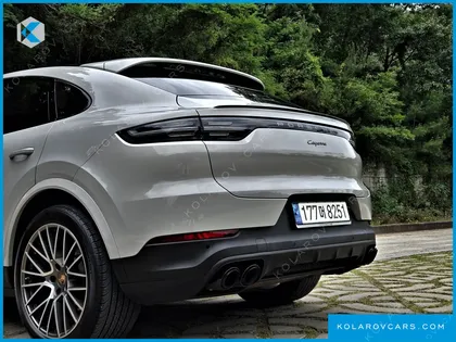 PORSCHE CAYENNE 3.0 COUPE PLATINUM EDITION