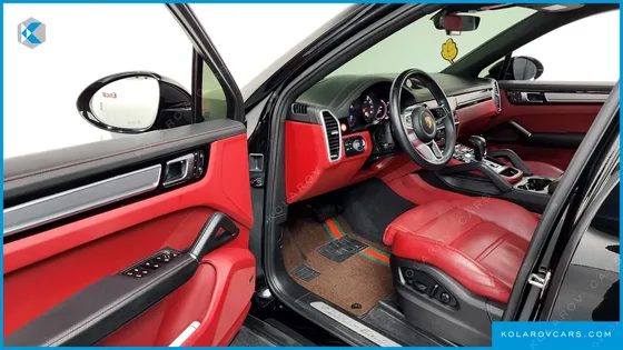 PORSCHE CAYENNE 3.0 COUPE PLATINUM EDITION