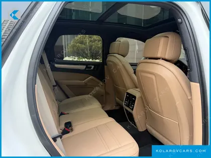 PORSCHE CAYENNE 3.0 PLATINUM EDITION