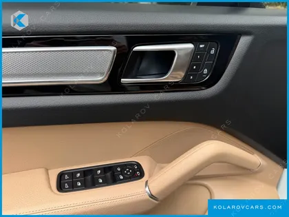 PORSCHE CAYENNE 3.0 PLATINUM EDITION