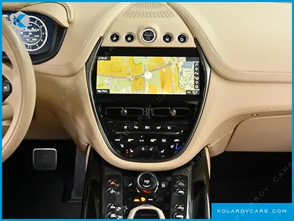 ASTON MARTIN DBX 4.0 V8 707