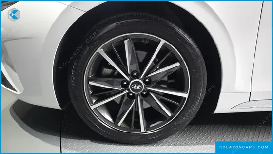 HYUNDAI GRANDEUR 2.5