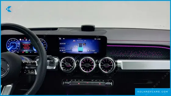 MERCEDES EQB EQB300 4MATIC AMG LINE