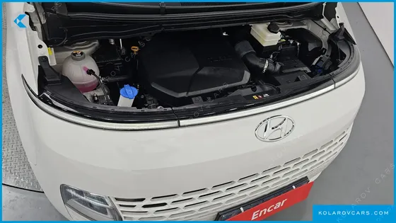 HYUNDAI STARIA 4WD TOURER 9-SEATER