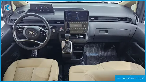 HYUNDAI STARIA 4WD TOURER 9-SEATER