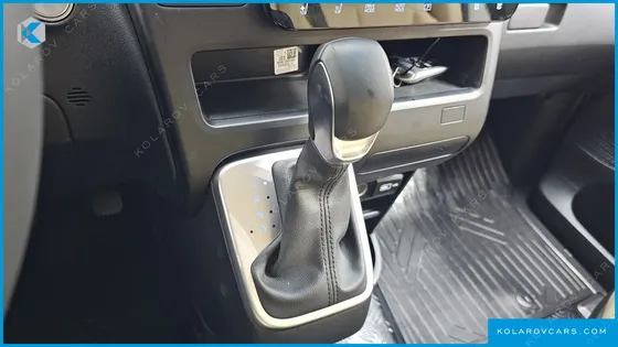 HYUNDAI STARIA 4WD TOURER 9-SEATER