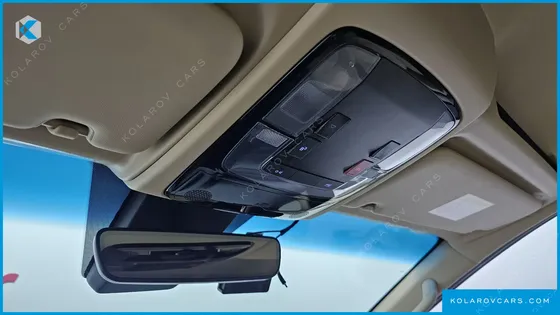 HYUNDAI STARIA 4WD TOURER 9-SEATER