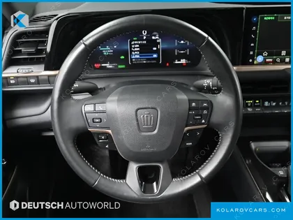 TOYOTA CROWN 2.5 4WD HYBRID
