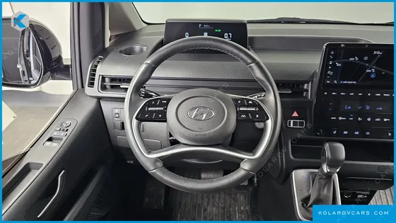 HYUNDAI STARIA CARGO 5-SEATER