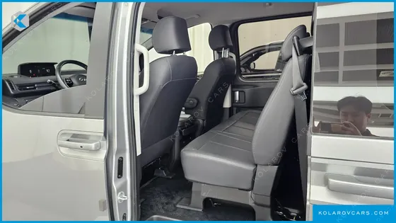 HYUNDAI STARIA CARGO 5-SEATER