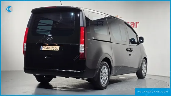 HYUNDAI STARIA L3.5 CARGO 5-SEATER