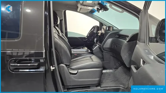 HYUNDAI STARIA L3.5 CARGO 5-SEATER