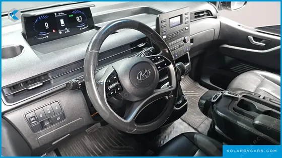 HYUNDAI STARIA CARGO 3-SEATER