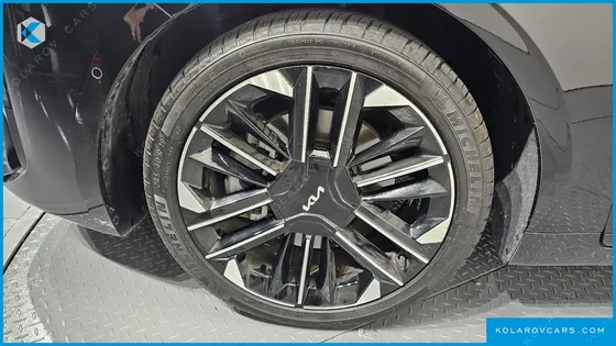 KIA K8 2.5 GASOLINE 2WD