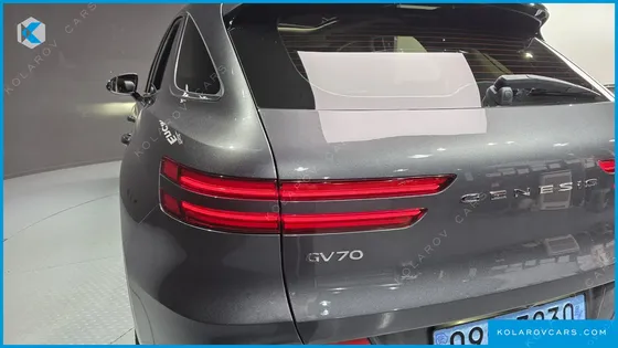 GENESIS GV70 E-AWD