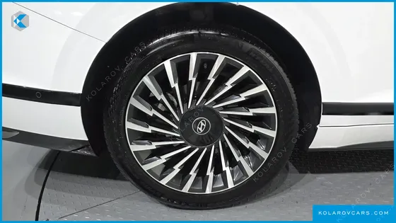 HYUNDAI GRANDEUR 2,5 GASOLINE 2WD