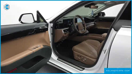 HYUNDAI GRANDEUR 2,5 GASOLINE 2WD