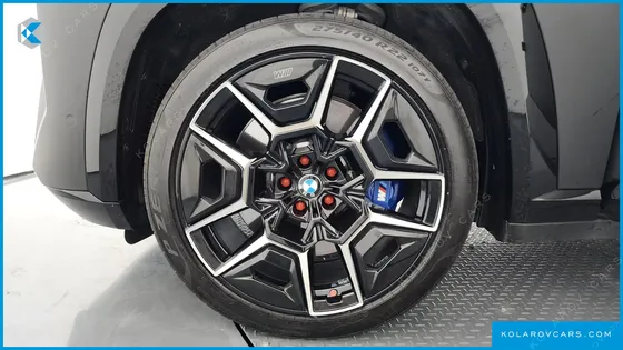 BMW XM 4.4