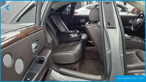 ROLLS ROYCE GHOST 6.6 V12