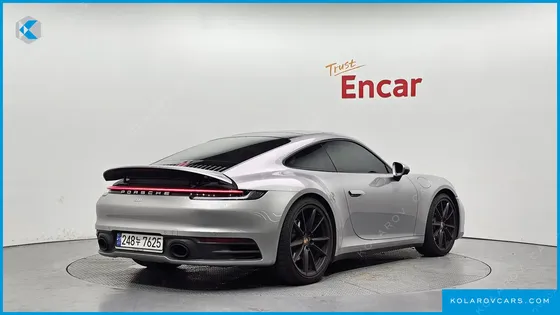 PORSCHE 911 CARRERA 4