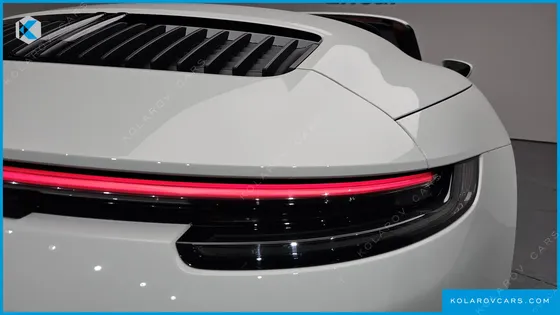 PORSCHE 911 CARRERA 4 GTS CABRIOLET