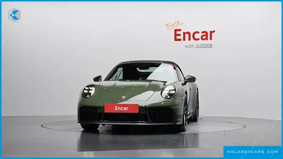 PORSCHE 911 CARRERA 4 GTS CABRIOLET