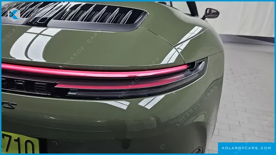 PORSCHE 911 CARRERA 4 GTS CABRIOLET
