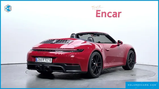 PORSCHE 911 CARRERA 4 GTS CABRIOLET