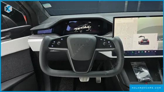 TESLA MODEL X PLAID