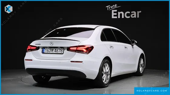 MERCEDES A-CLASS A220 SEDAN