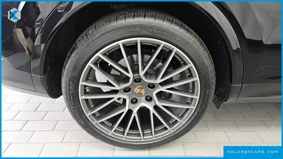 PORSCHE CAYENNE 3.0 COUPE