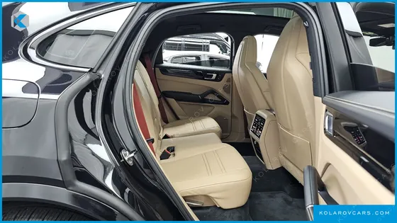 PORSCHE CAYENNE 3.0 COUPE