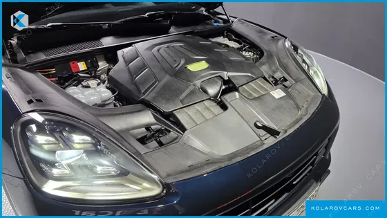 PORSCHE CAYENNE 3.0 COUPE