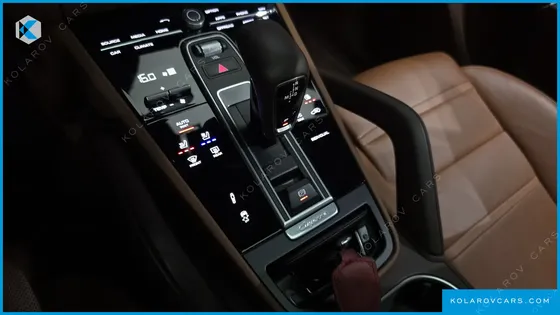 PORSCHE CAYENNE 3.0 E-HYBRID PLATINUM EDITION