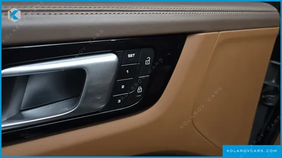 PORSCHE CAYENNE 3.0 E-HYBRID PLATINUM EDITION