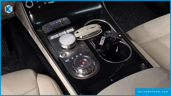 GENESIS GV70 2.5T GASOLINE 2WD
