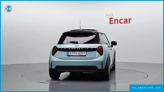MINI COOPER FAVOURED