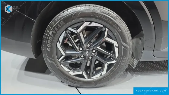 KIA CARNIVAL 9-SEATER PRESTIGE