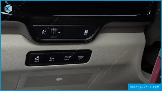 KIA CARNIVAL HEV 9SEATER SIGNATURE