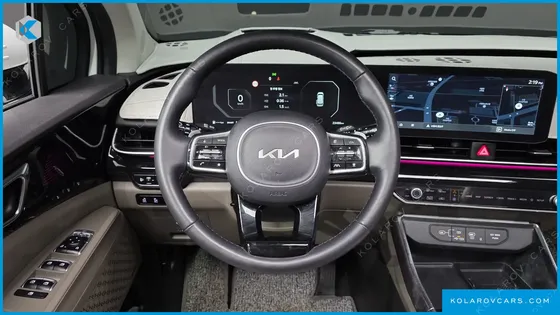 KIA CARNIVAL GASOLINE 9-SEATER SIGNATURE