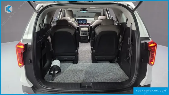 KIA CARNIVAL GASOLINE 9-SEATER SIGNATURE
