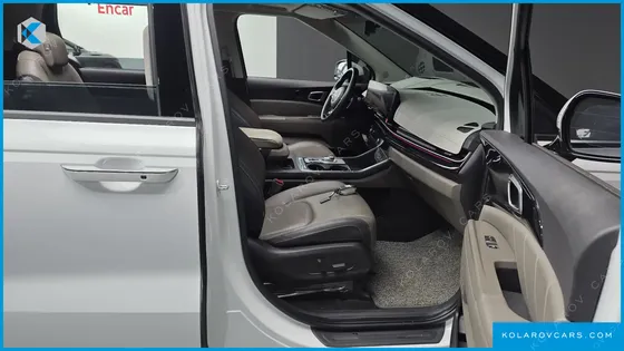 KIA CARNIVAL GASOLINE 9-SEATER SIGNATURE