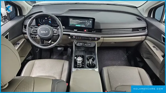KIA CARNIVAL 7-SEATER NOBLESSE