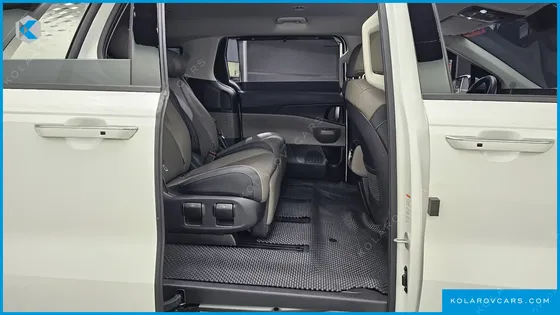 KIA CARNIVAL 7-SEATER NOBLESSE