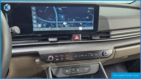 KIA CARNIVAL 7-SEATER NOBLESSE