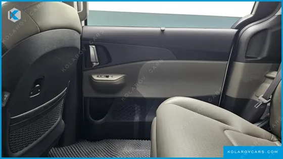 KIA CARNIVAL 7-SEATER NOBLESSE