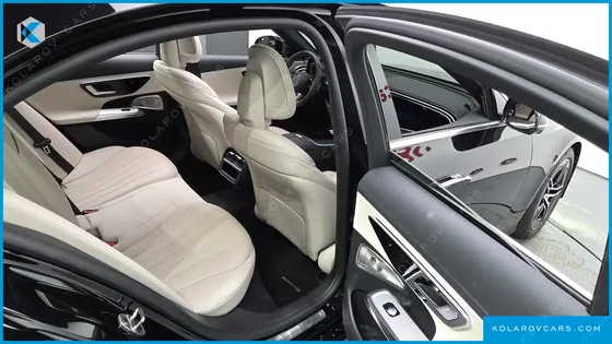MERCEDES E-CLASS E300 4MATIC AMG LINE