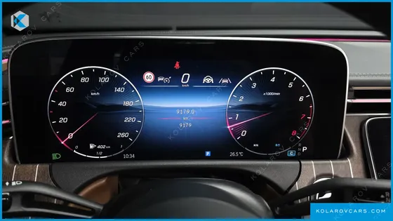 MERCEDES E-CLASS E300 4MATIC EXCLUSIVE